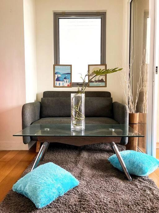 Acqua Private Residence Livingstone Tower Condo Unit With Free Wifi Manila Eksteriør billede